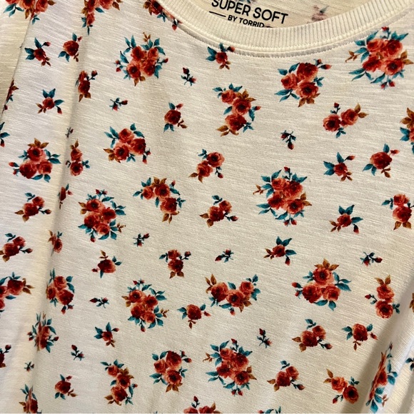 Torrid super soft tank sz3 - Picture 2 of 3